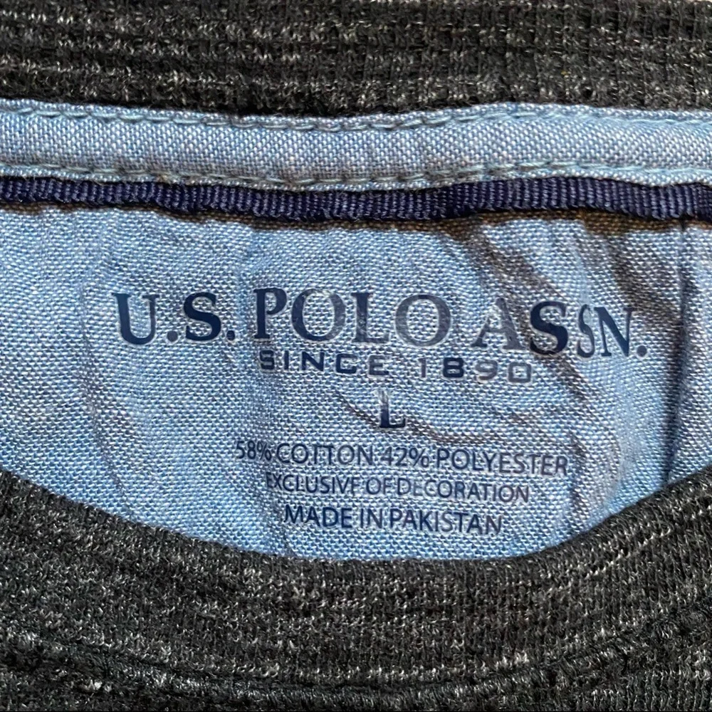 U.S. Polo Assn Long Sleeve Thermal Shirt Mens Large Grey & Black Red Horse - Picture 3 of 5